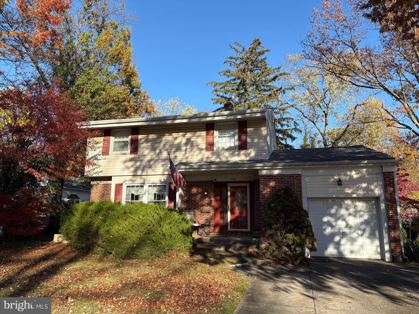 Property Photo:  2204 New Albany Road  NJ 08077 