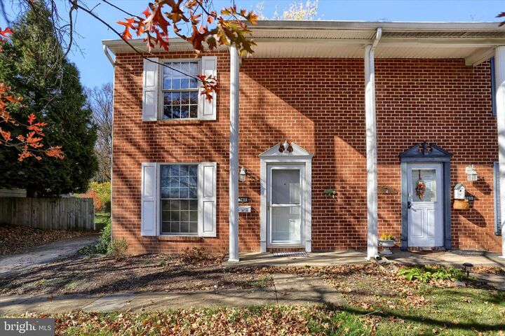 347 W Ridge Street  Carlisle PA 17013 photo