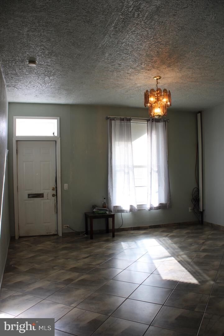 Property Photo:  27 W Maple Street  PA 17401 