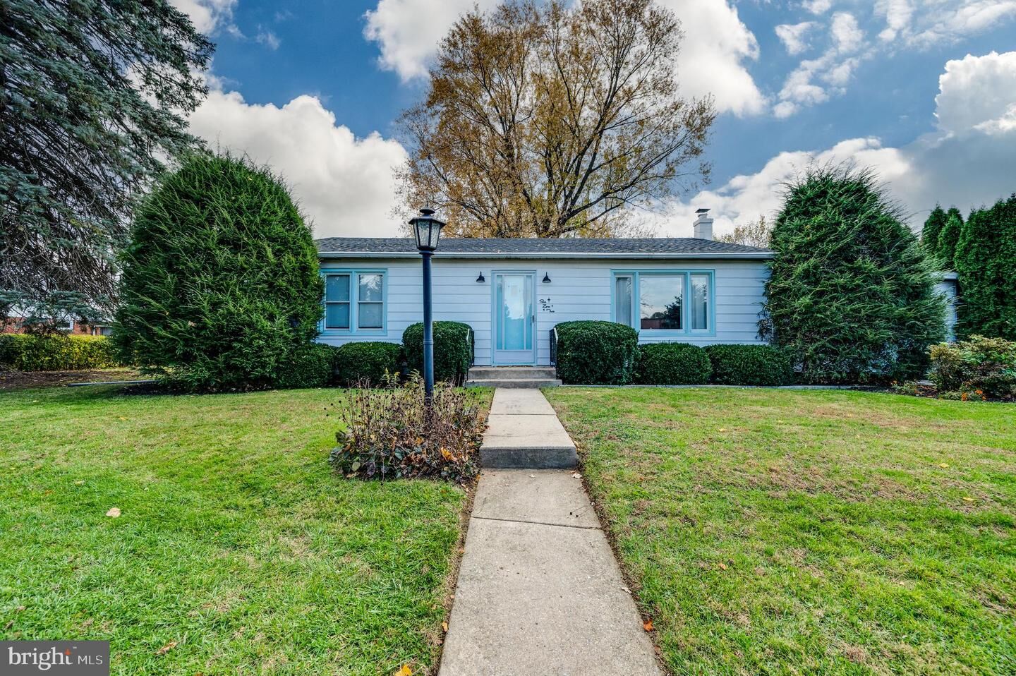 Property Photo:  602 Harding Avenue  PA 19607 