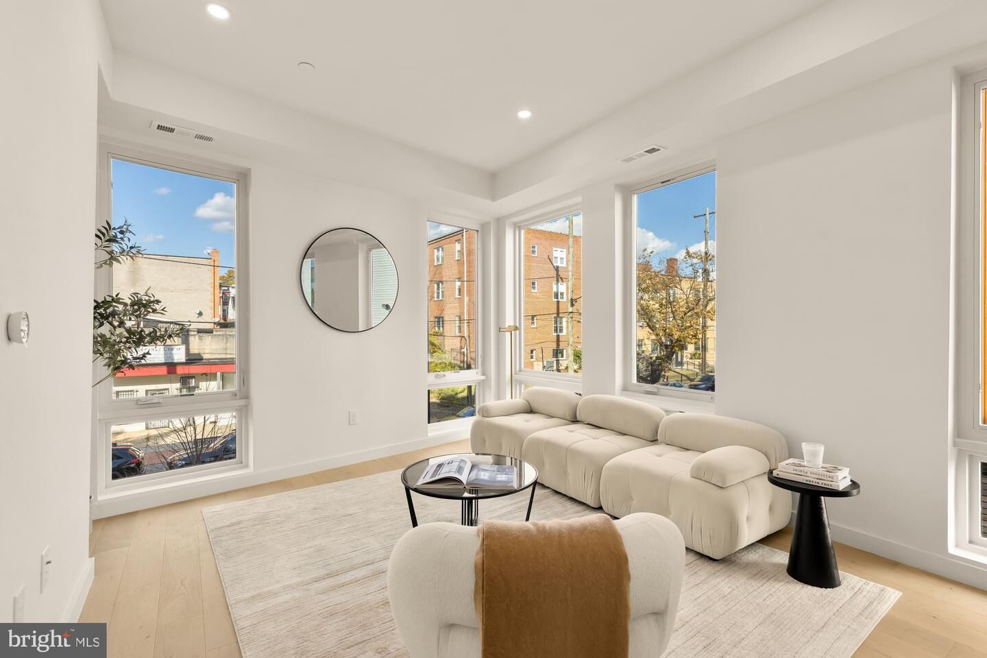 Property Photo: 30 Kennedy Street NW 6 DC 20011