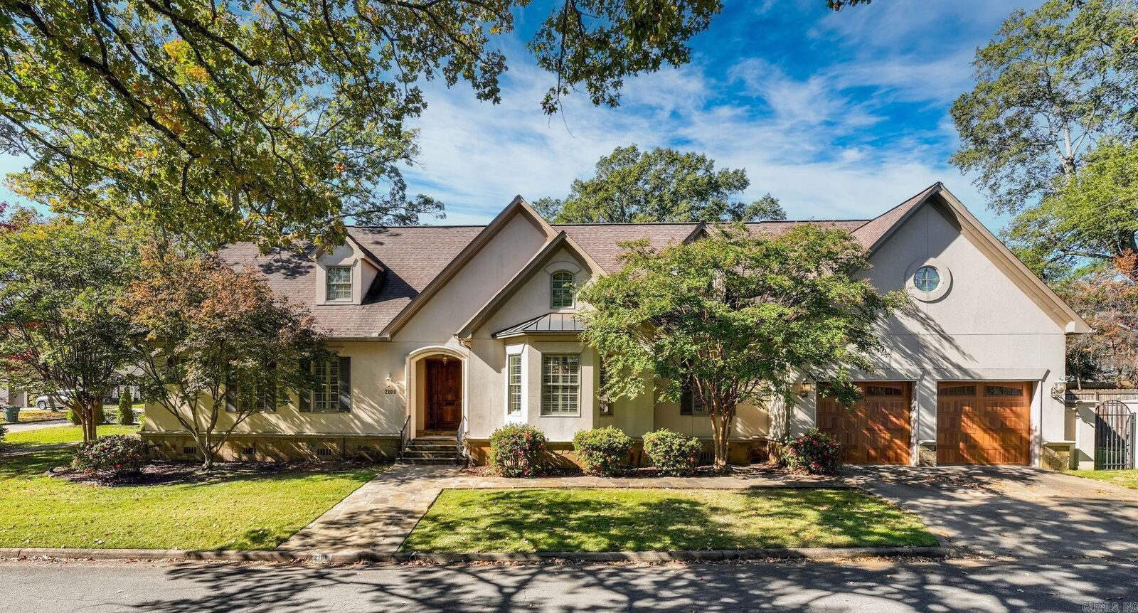 Property Photo:  2100 Newton Street  AR 72207 