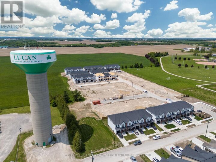 Property Photo: 147 Scotts Drive 18 ON N0M 2J0