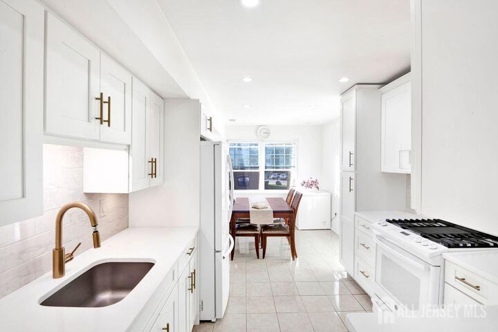 1106 Green Hollow Drive  Iselin NJ 08830 photo