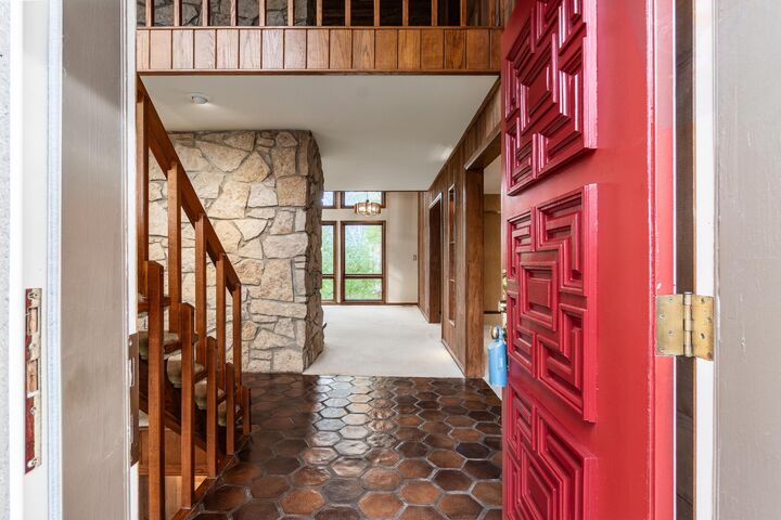 Property Photo: 170 Sylvan Court OH 43113