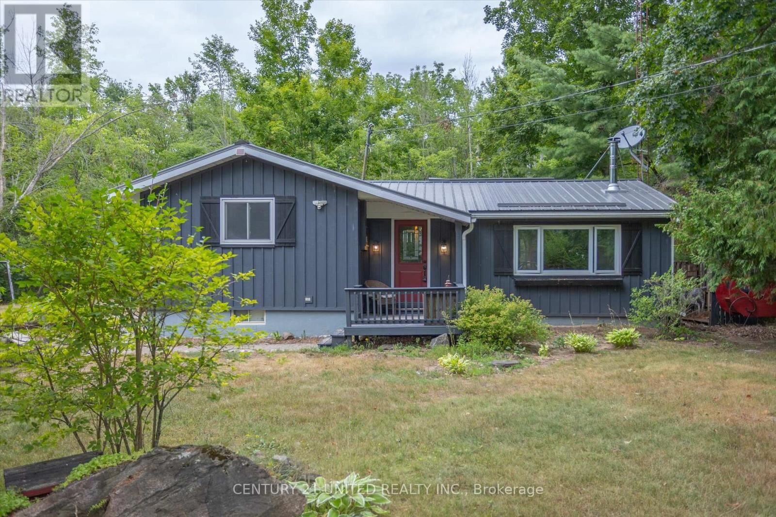 Property Photo: 55 Northern Avenue ON K0M 1A0