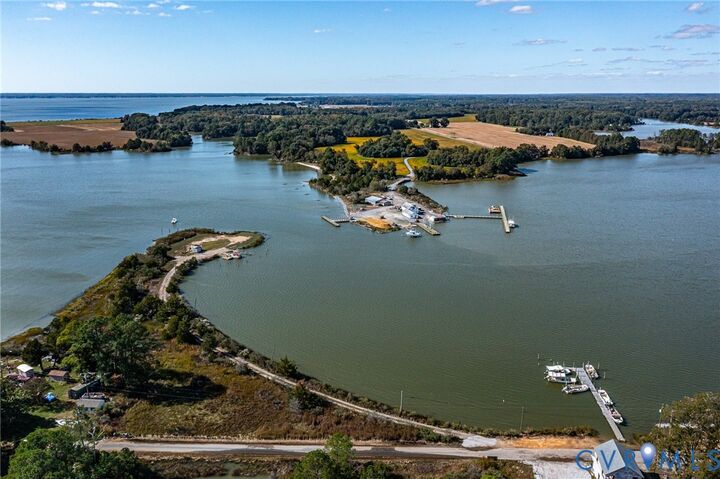 Property Photo: 2924 Simonson Road VA 22460