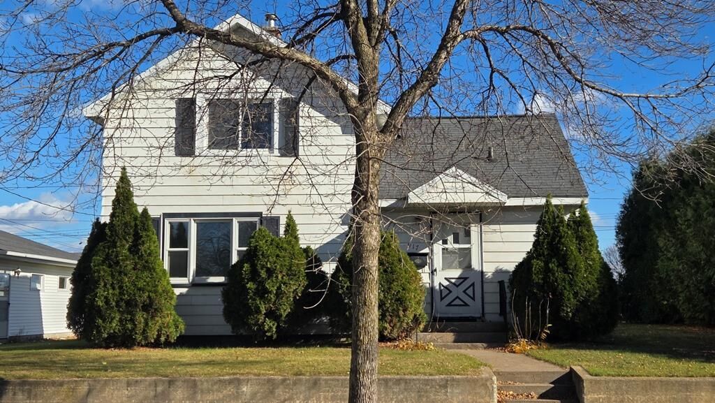 Property Photo:  917 North 1st Avenue  WI 54401 