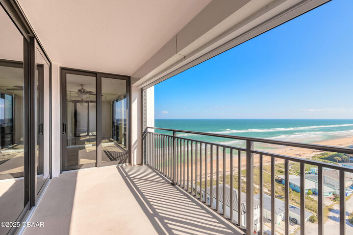 Photo de la propriété: 1239 Ocean Shore Boulevard 11F FL 32176