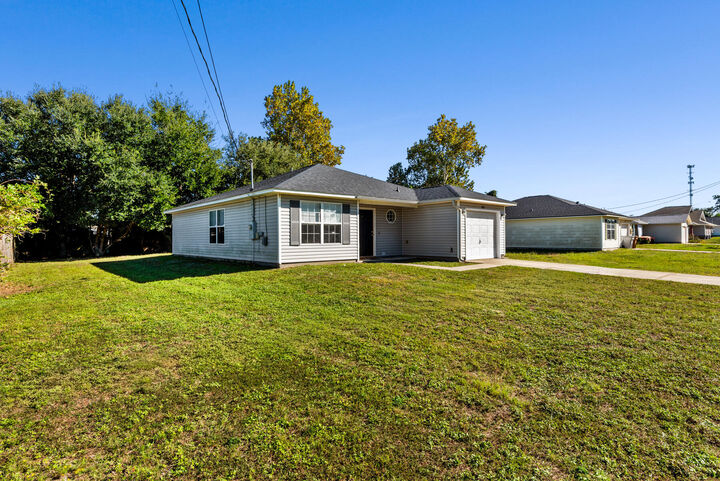 Property Photo:  1982 Pentagon Street  FL 32563 