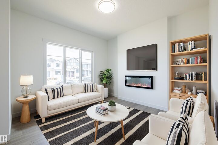 56 Covell Common  Spruce Grove AB T7X 0Y7 photo