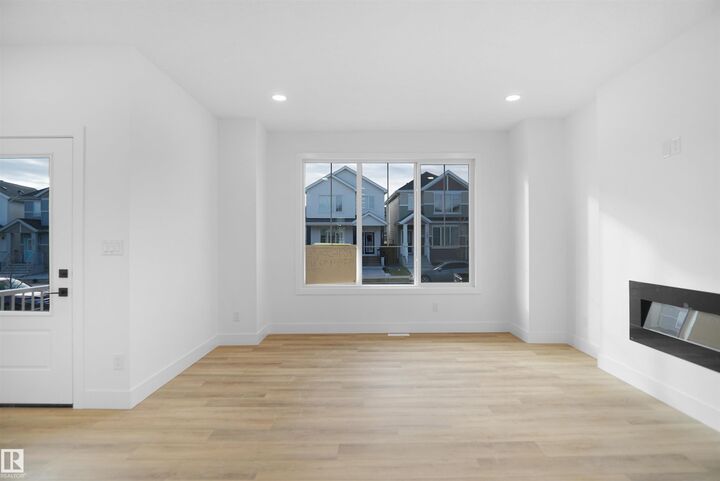 Property Photo: 786 Cy Becker Drive NW AB T5Y 2W4