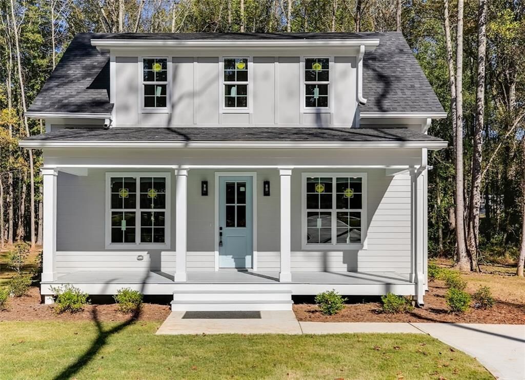 Property Photo: 479 West Avenue GA 30108