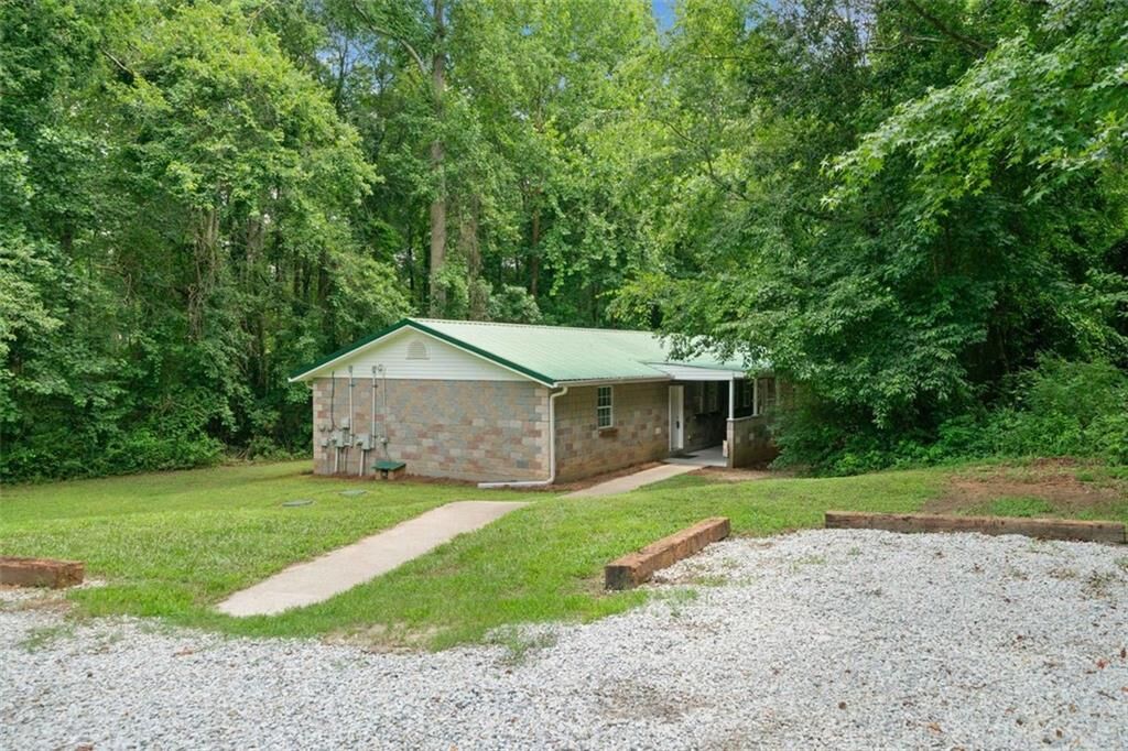 Property Photo:  1628 Rockmart Road  GA 30180 