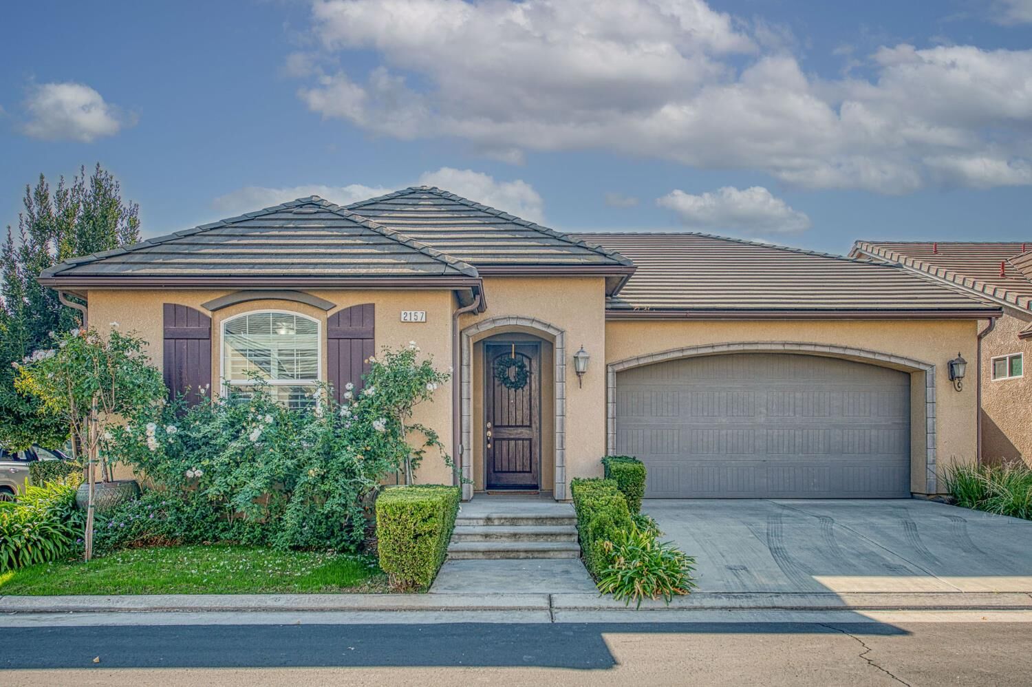 Property Photo:  2157 W Juliet Way  CA 93711 