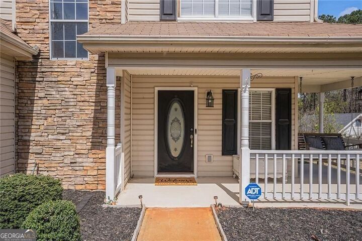 Property Photo: 190 The Falls Boulevard GA 30016