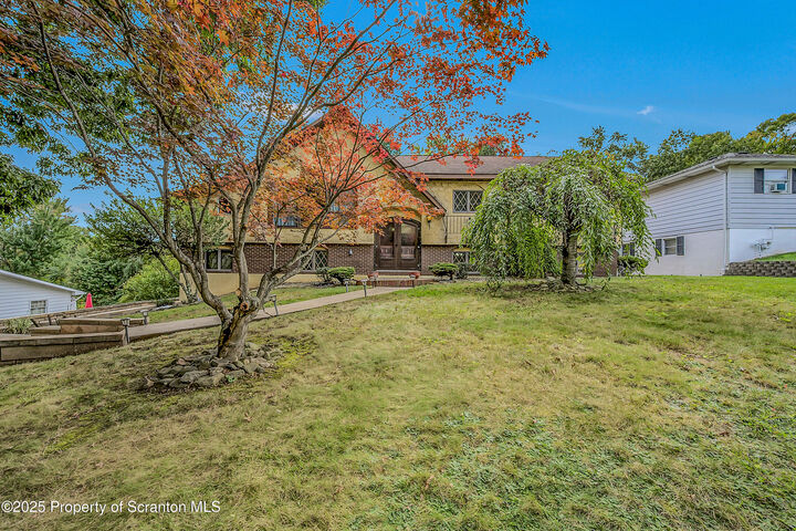 Property Photo: 736 Oak Street PA 18517