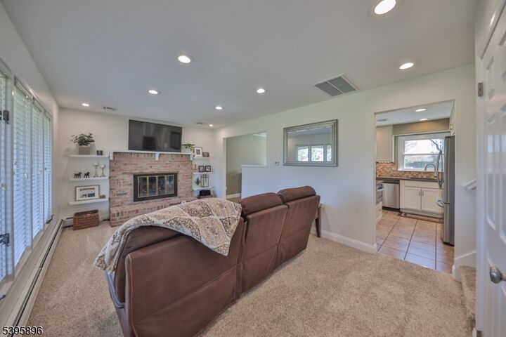 Property Photo: 112 Old York Rd NJ 08551