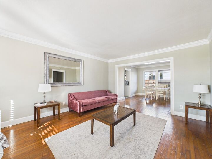 Property Photo: 1920 Richmond Avenue 6 TX 77098