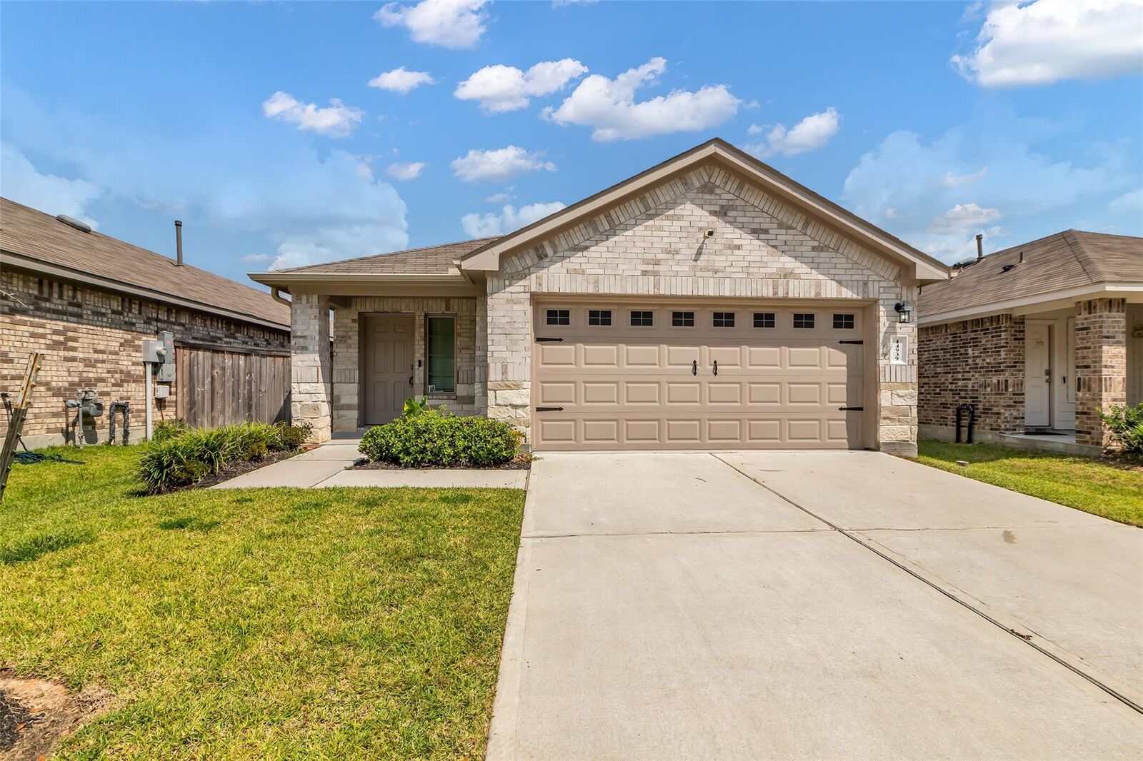 Property Photo:  14939 Cypress Hollow Drive  TX 77357 
