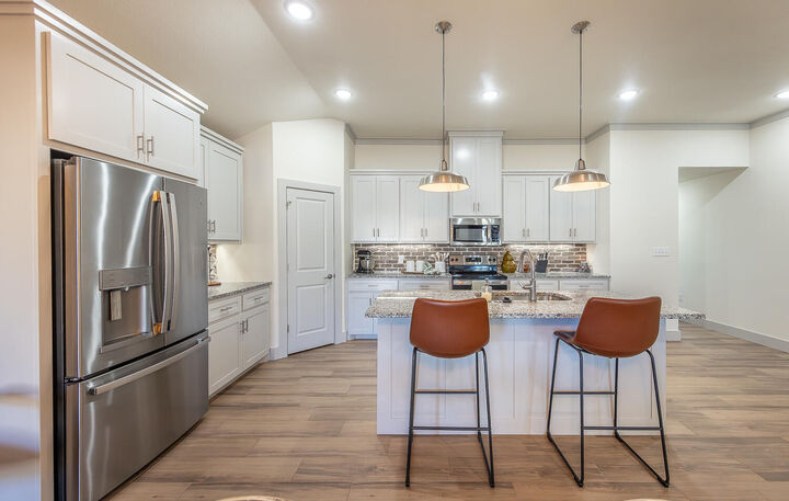 Property Photo:  5804 Valencia Avenue  TX 79407 