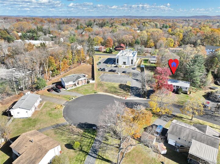 Property Photo: 6 Roxbury Court NY 10977