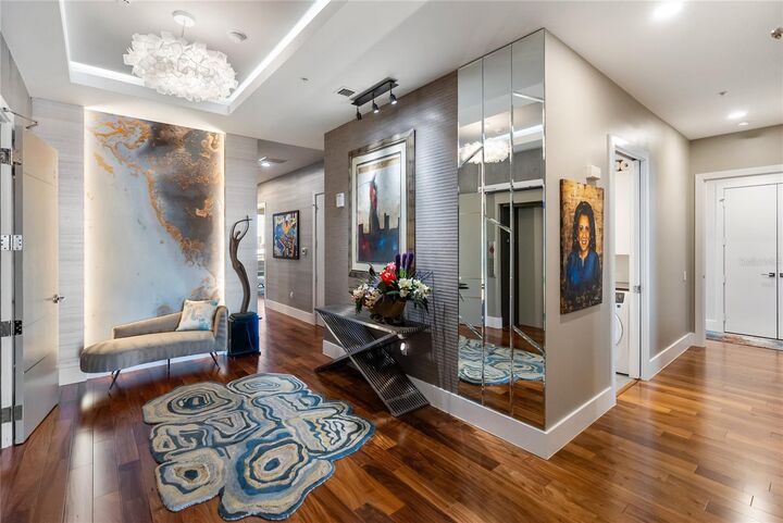 Property Photo: 540 N Tamiami Trail 702 FL 34236