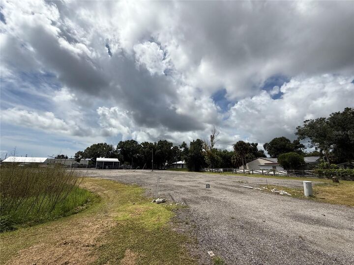 Property Photo:  651 US Highway 98 N  FL 34972 