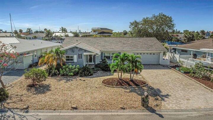 Property Photo: 6321 Balboa Lane FL 33572