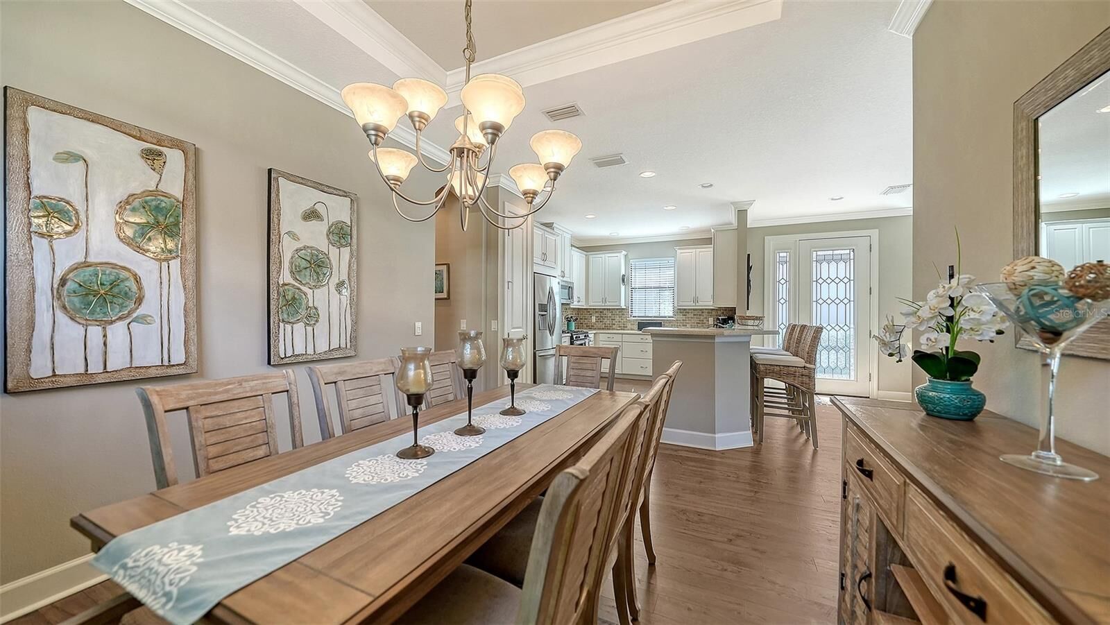 Property Photo: 5572 Sentiero Drive FL 34275