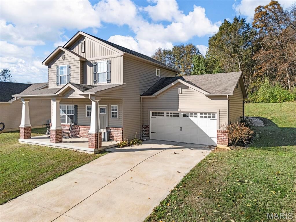 Property Photo: 11 Hunters Pointe Drive MO 63389