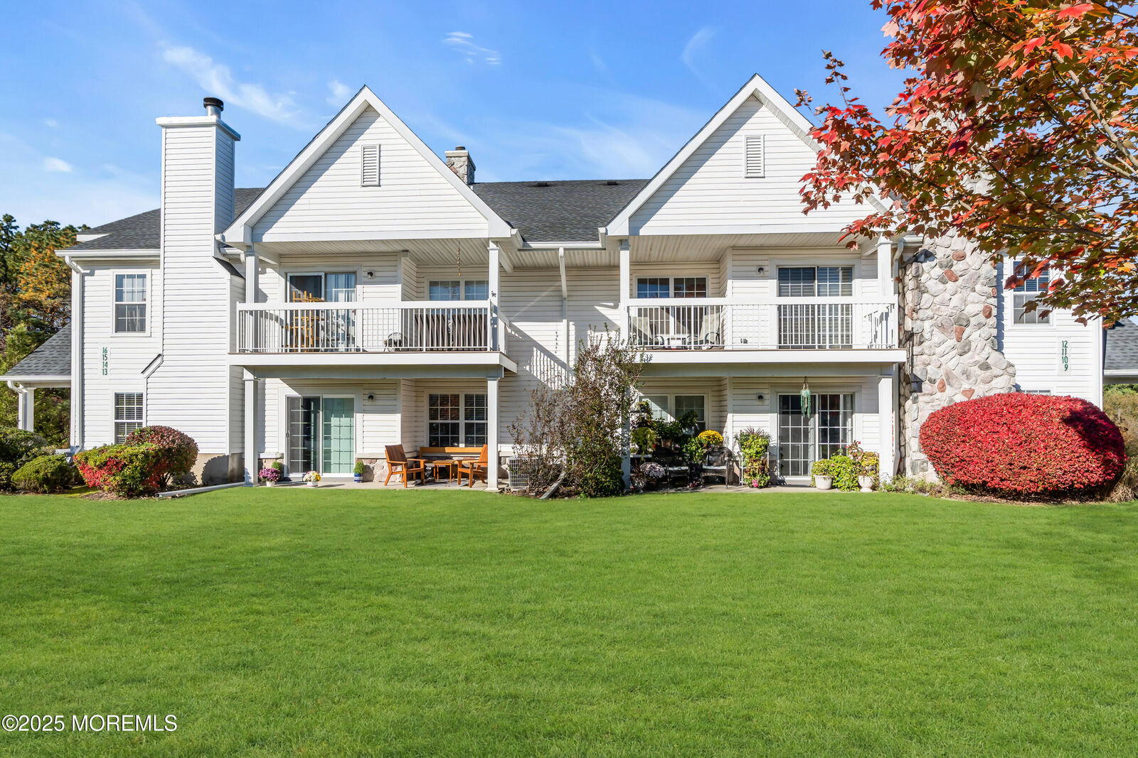 Property Photo: 9 Des Moines Court NJ 07712