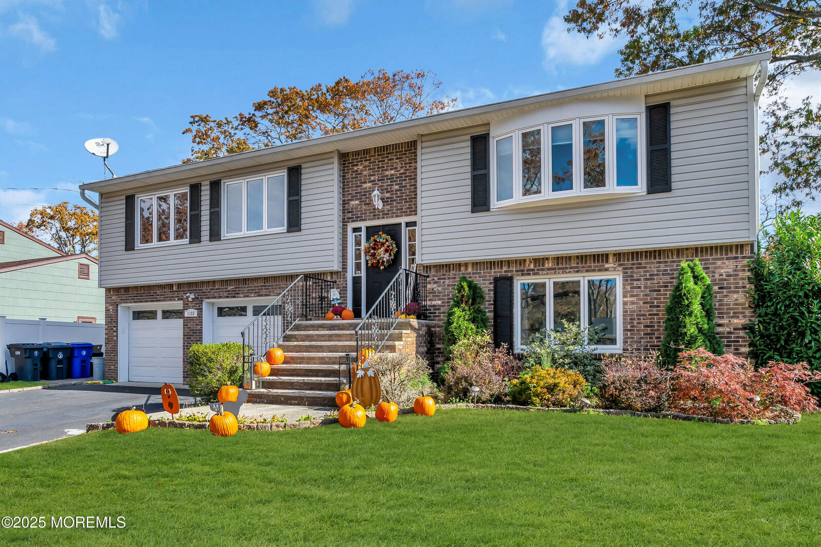 Property Photo:  1123 Kenton Drive  NJ 08753 