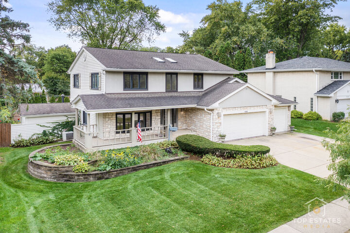 Property Photo: 445 W Dorset Avenue IL 60067