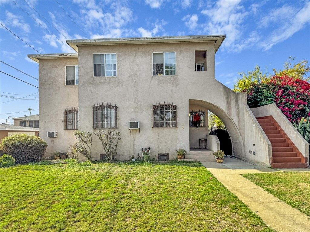 Property Photo:  113 N 19th Street  CA 90640 