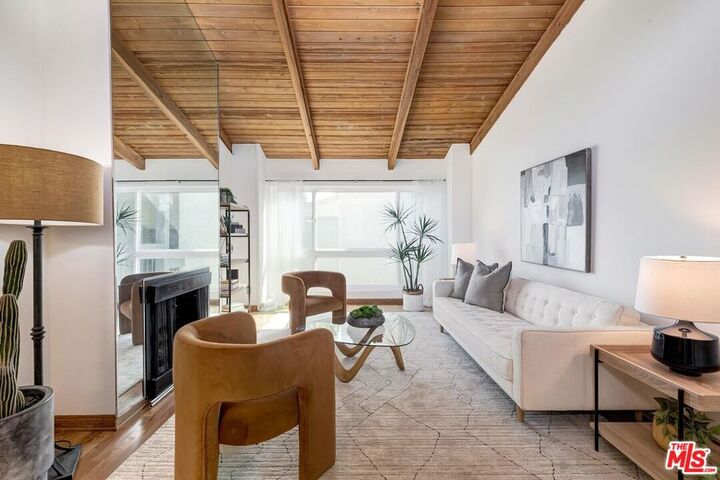 Property Photo: 4900 Overland Avenue 315 CA 90230