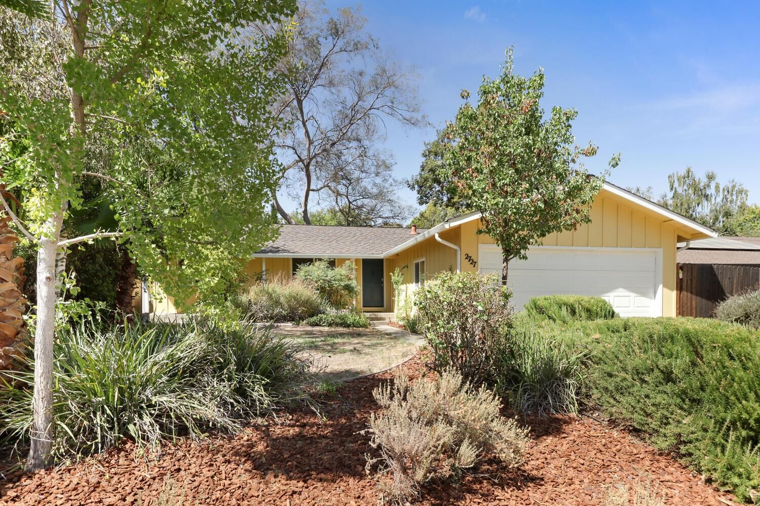 Property Photo: 2727 Adrian Drive CA 95618