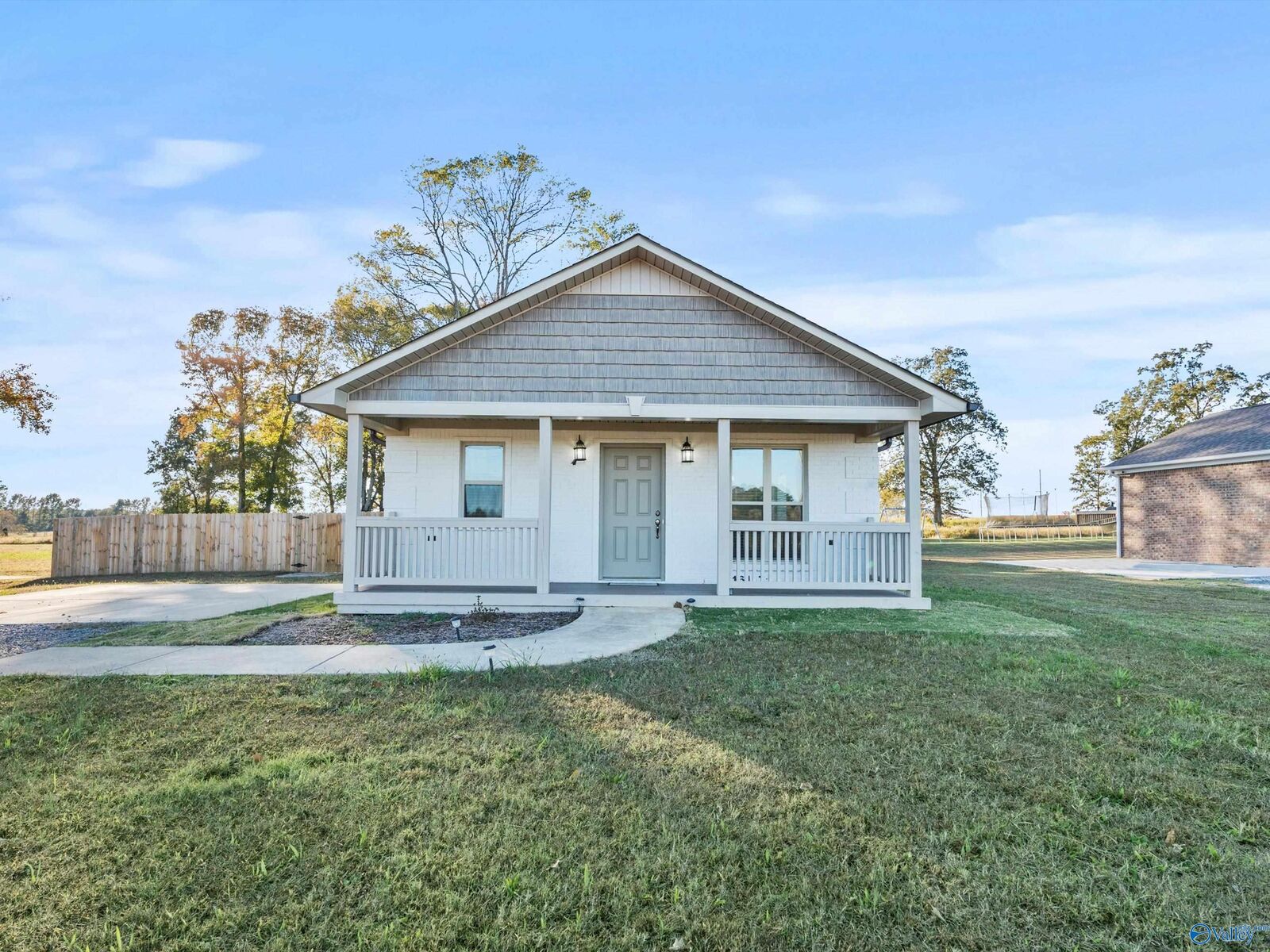 Property Photo: 16117 Poplar Creek Road AL 35611