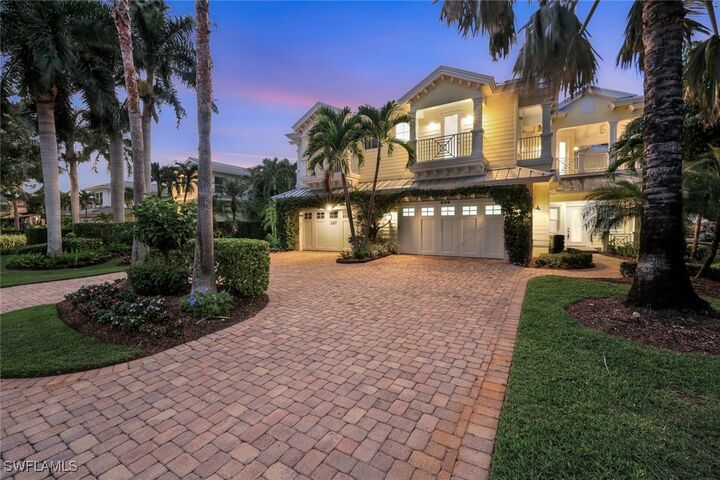 699 Fairway Terrace  Naples FL 34103 photo