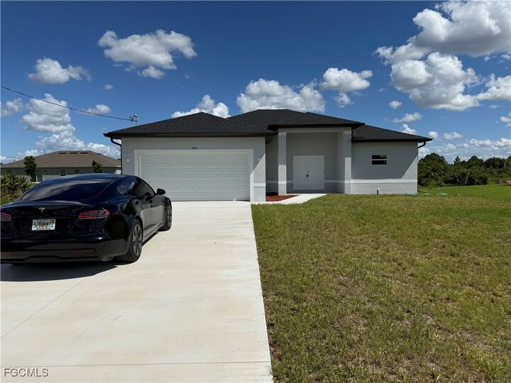 1027 Eisenhower Boulevard  Lehigh Acres FL 33974 photo