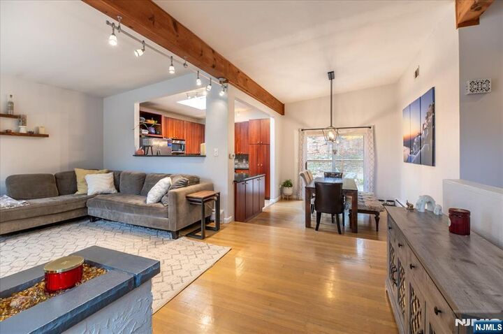 Property Photo:  15 Kingsley Road  NJ 07456 