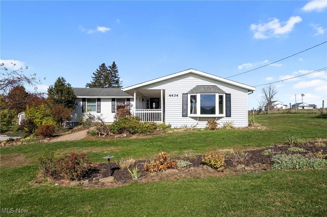 Property Photo:  4434 Graber Road  OH 44627 