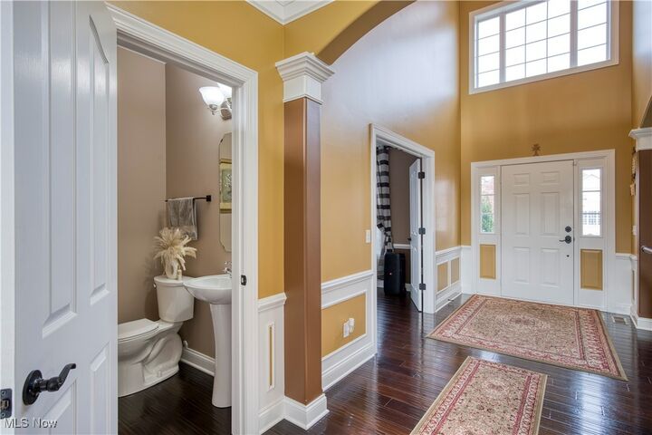 Property Photo:  3082 Willowbrook Drive  OH 44202 