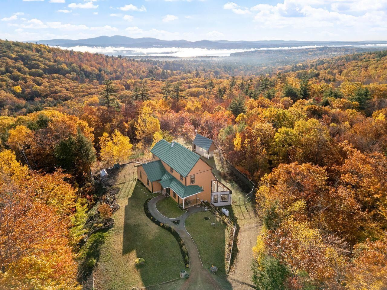 Property Photo: 36 New Road NH 03253