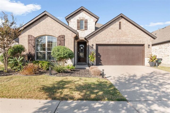 Property Photo: 5121 Shallow Pond Drive TX 76227