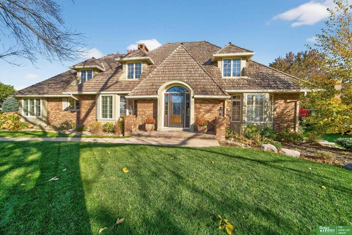 1433 N 102 Avenue  Omaha NE 68114 photo