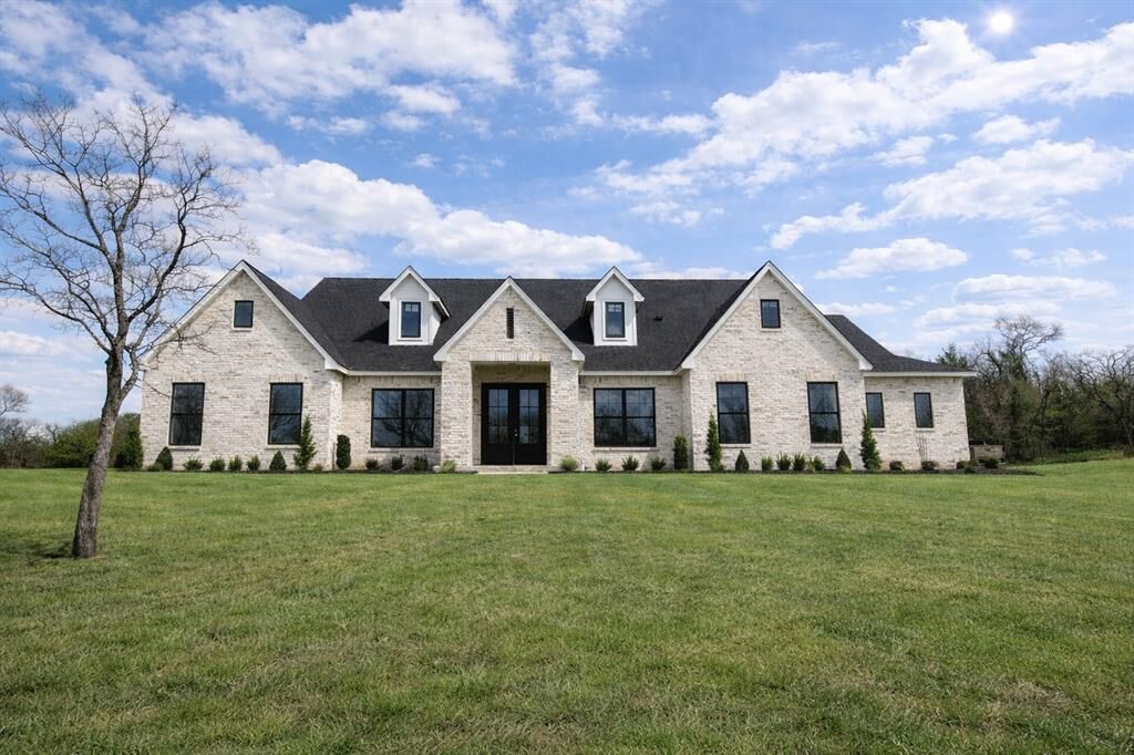 Property Photo:  12824 Hidden Trail  OK 73007 