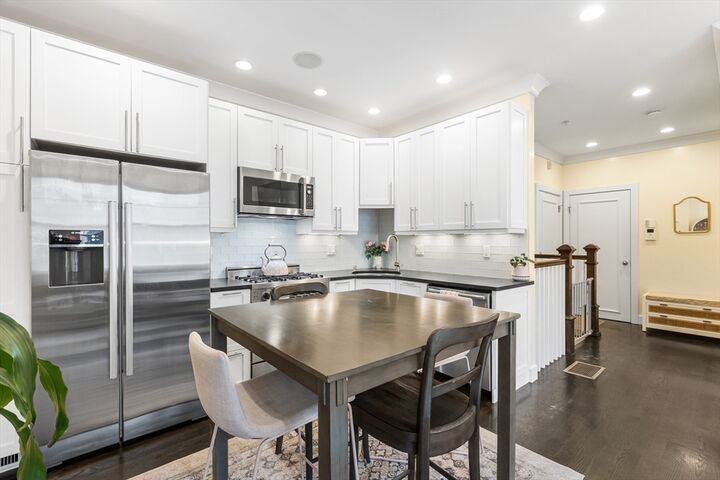 170 W 5th St 1  Boston MA 02127 photo