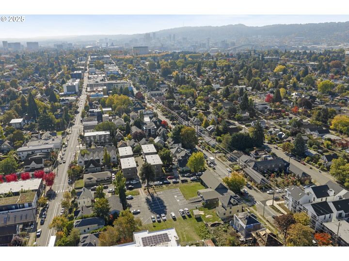 Property Photo: 4822 N Vancouver Ave OR 97217
