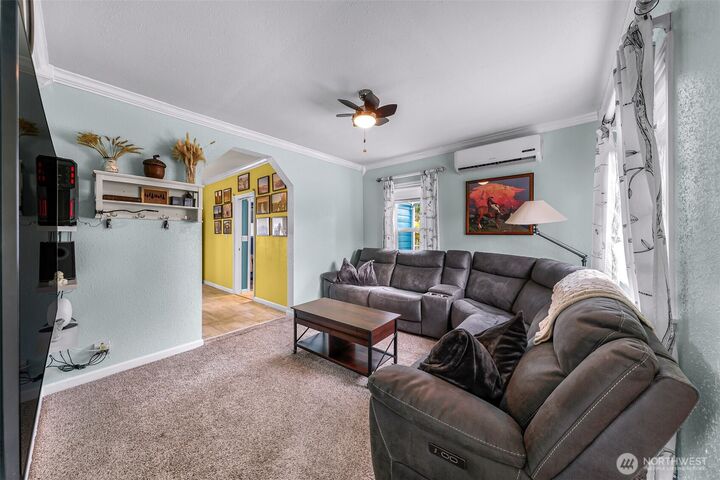 Property Photo:  1971  Willard Avenue  WA 98248 